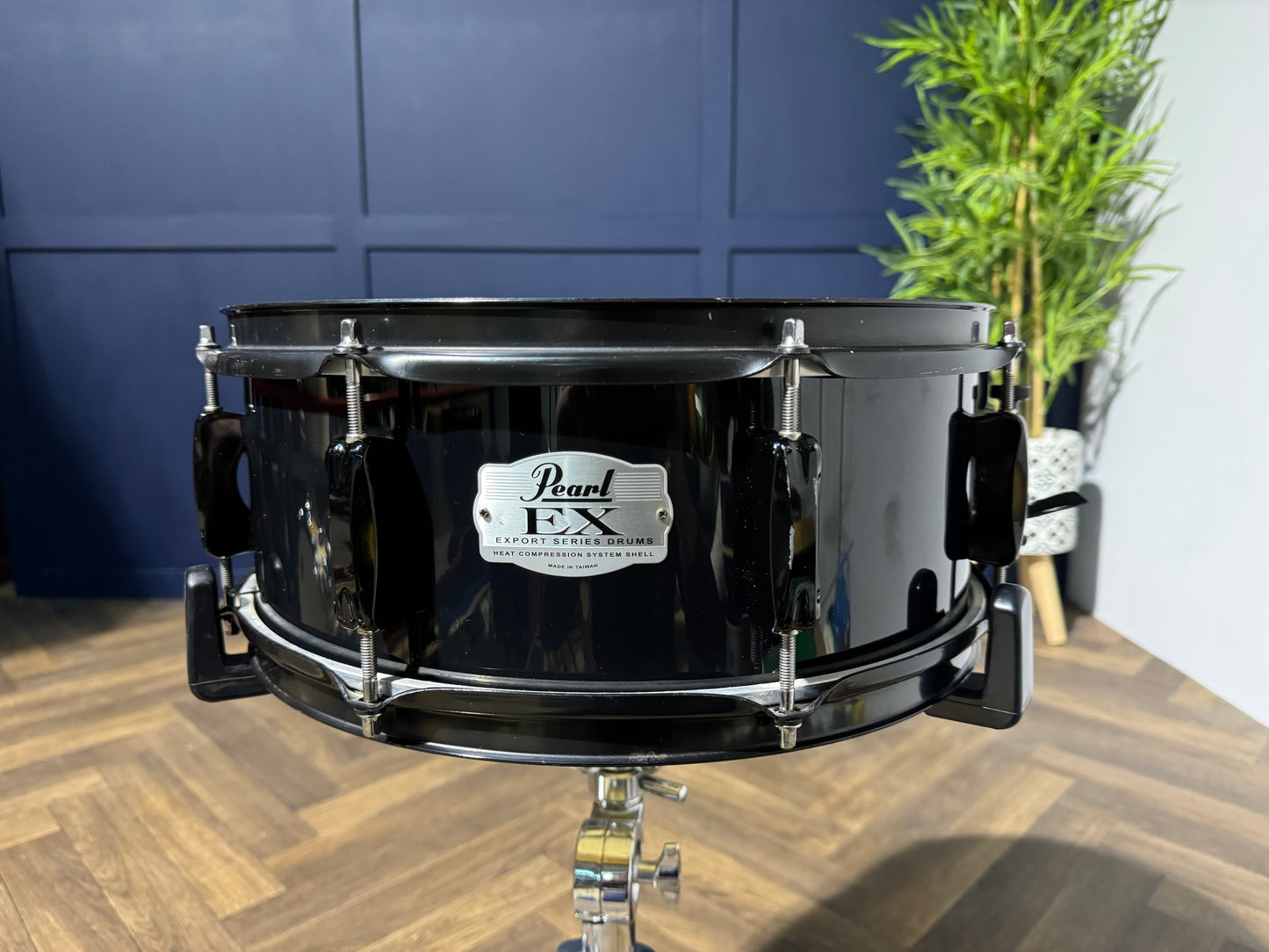 Pearl Export EX 14” x 5.5” Snare Drum / 8-Lug / Black #NB7