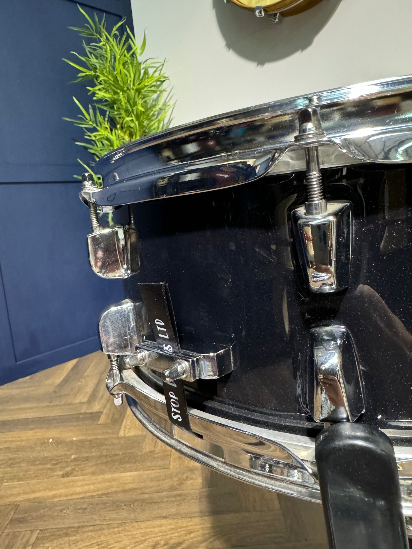 Yamaha Rydeen 14” x 5.5” Snare Drum / 8-Lug / Black Sparkle #NS17