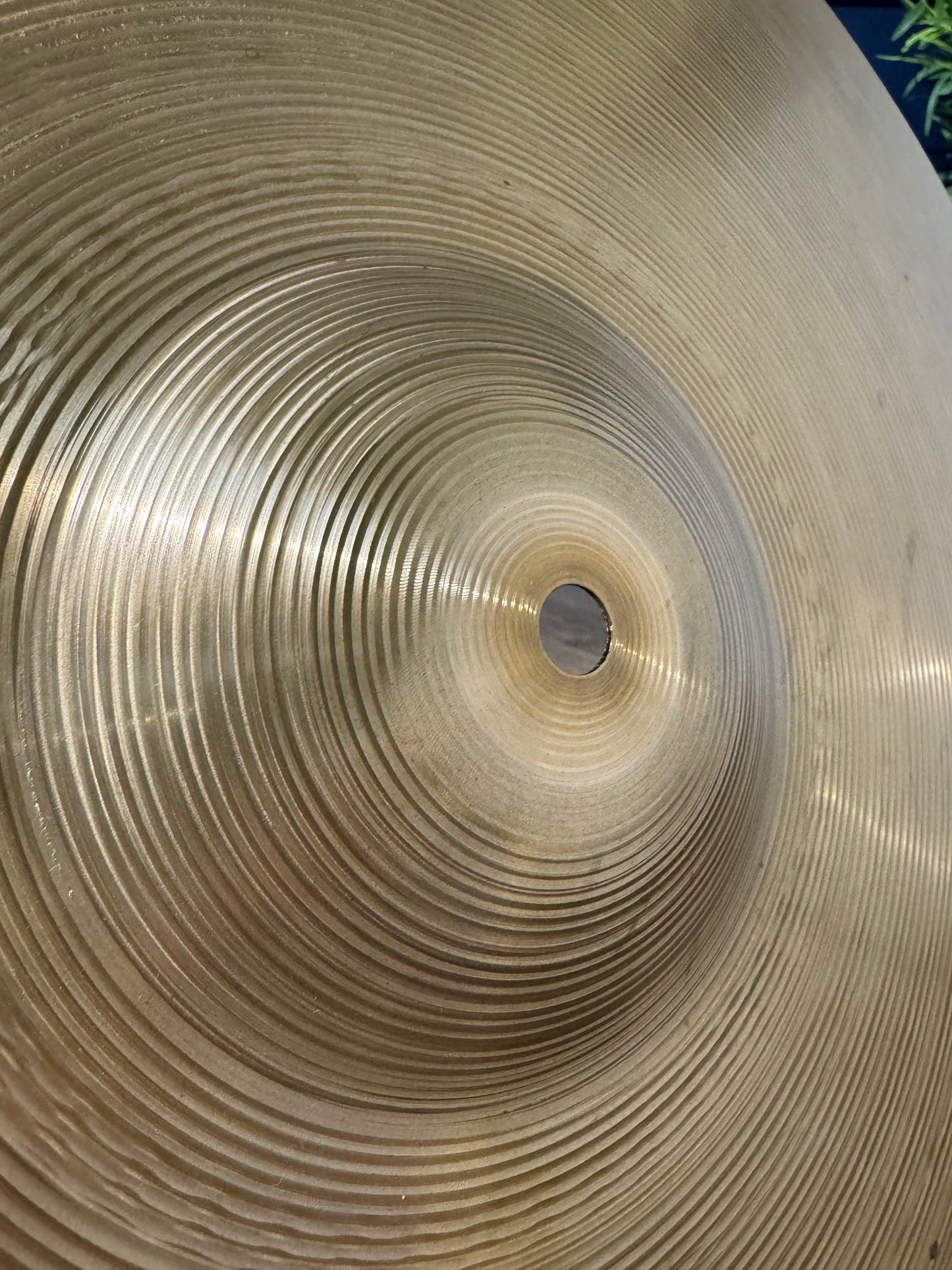 Zildjian ZBT Ride Cymbal 20”/51cm / Drum Accessory #NS46