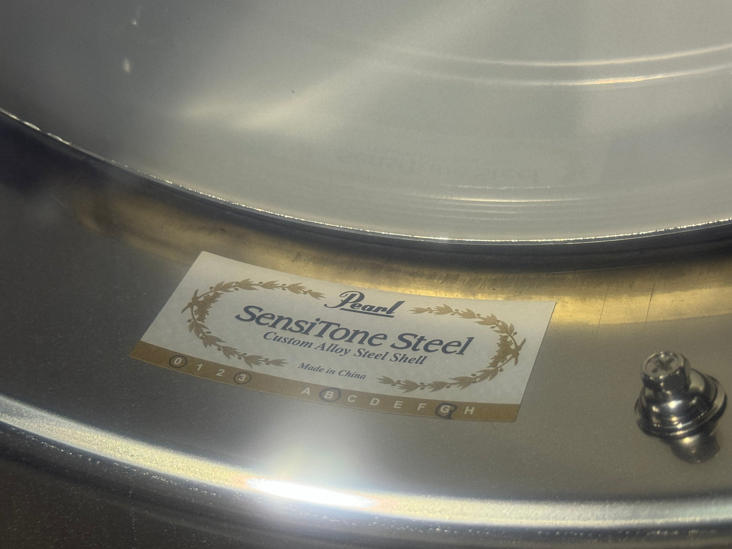 Pearl Custom Alloy Sensitone Steel 14” x 5.5” Snare Drum / 8-Lug #NV42