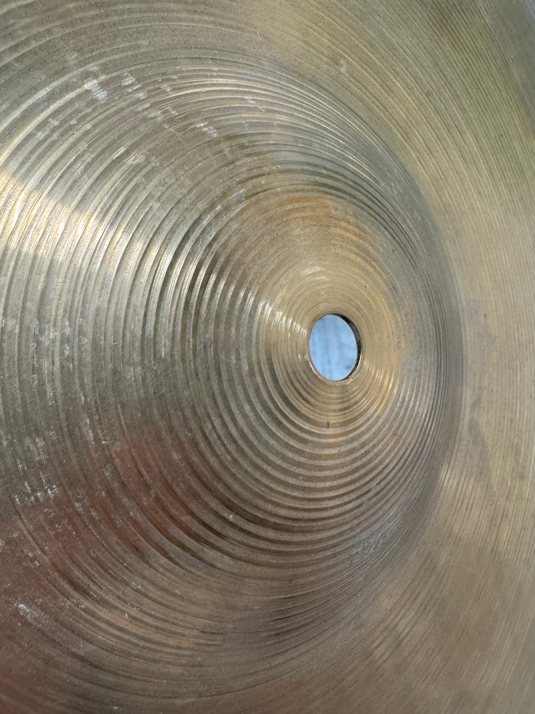 Zildjian ZBT Ride Cymbal 22”/56cm / Drum Accessory #VJ16