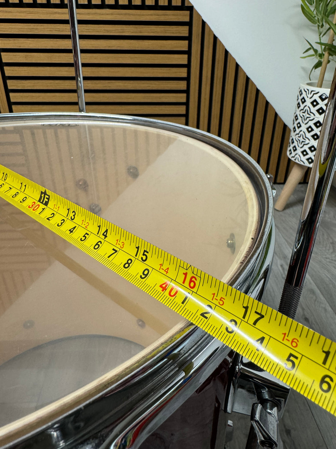 Mapex V Series Floor Tom Drum 16”x16” with Legs / Red Wood Stain #VB10