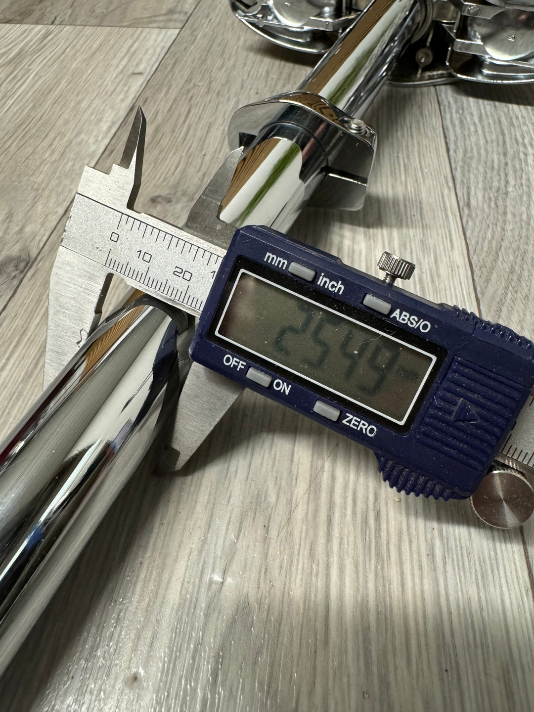 Mapex 25mm Bass Drum Single Post Holders Arm Mount / Chrome #VB14