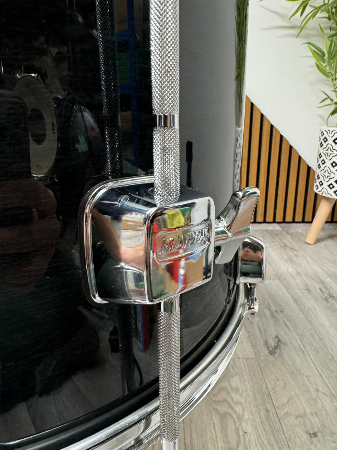 Mapex V Series 16” x 16” Floor Tom Drum with Legs #OK45