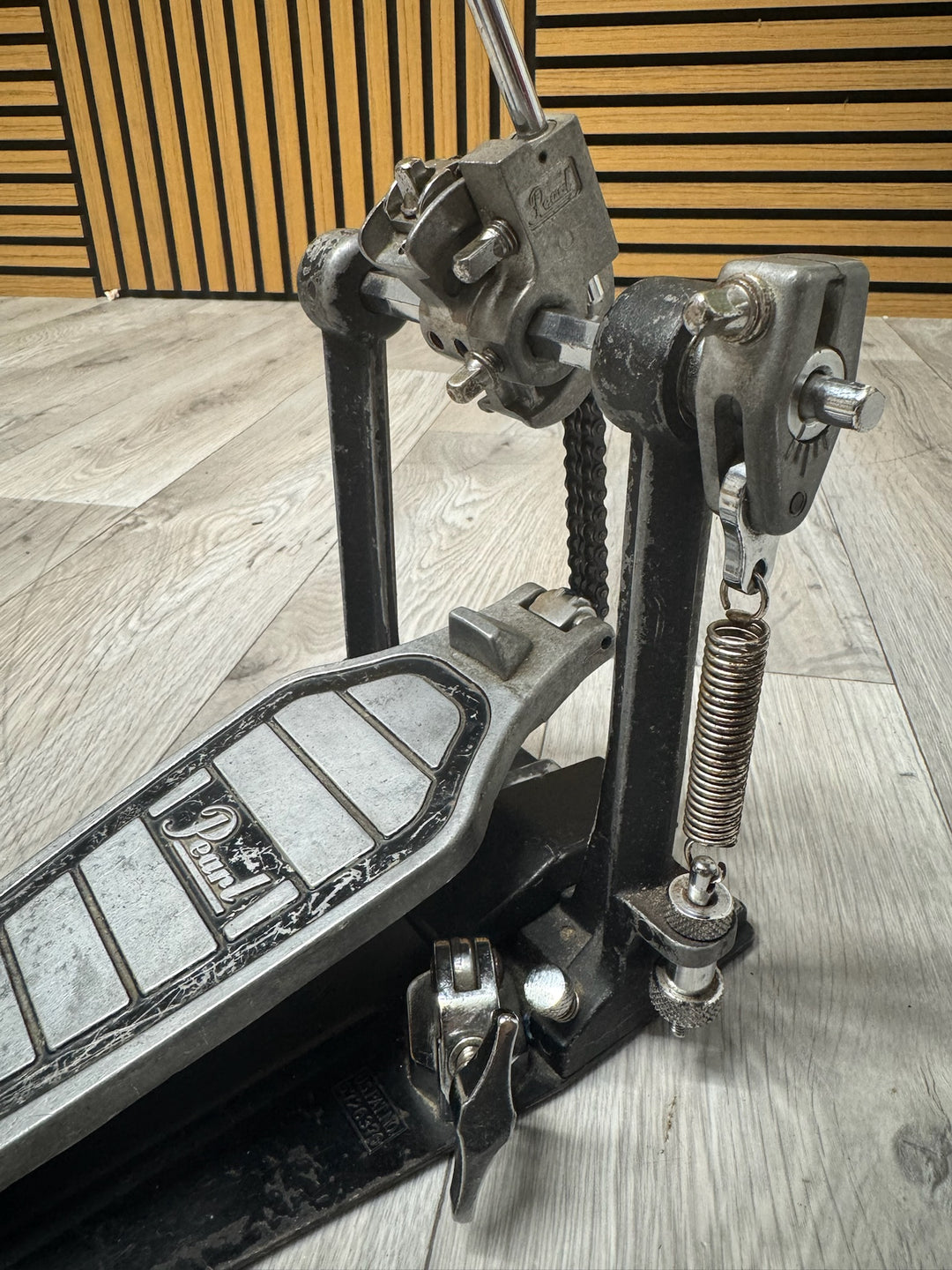 Pearl P-100 Single Bass Drum Kick Pedal / Hardware #OJ12