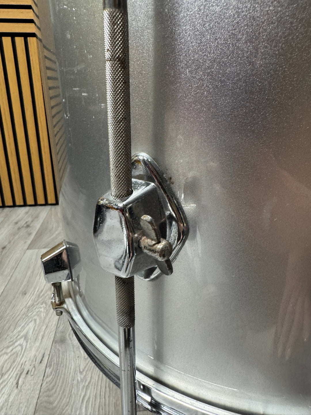 Session Pro 16” x 16” Floor Tom Drum with Legs #OQ54