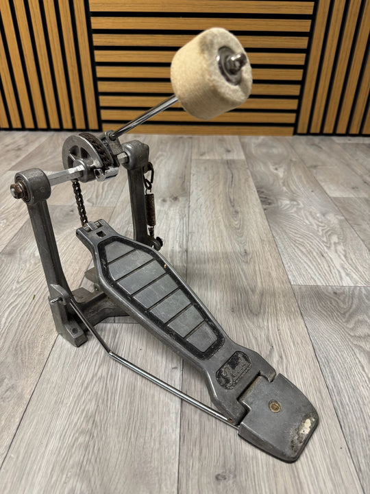 Pearl P-100 Single Bass Drum Kick Pedal / Hardware #OQ61