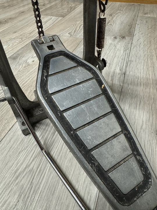 Pearl P-100 Single Bass Drum Kick Pedal / Hardware #OQ61