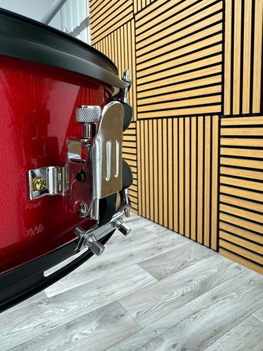 Gear4Music 14” x 5.5” Snare Drum / 6-Lug / Red #OO34