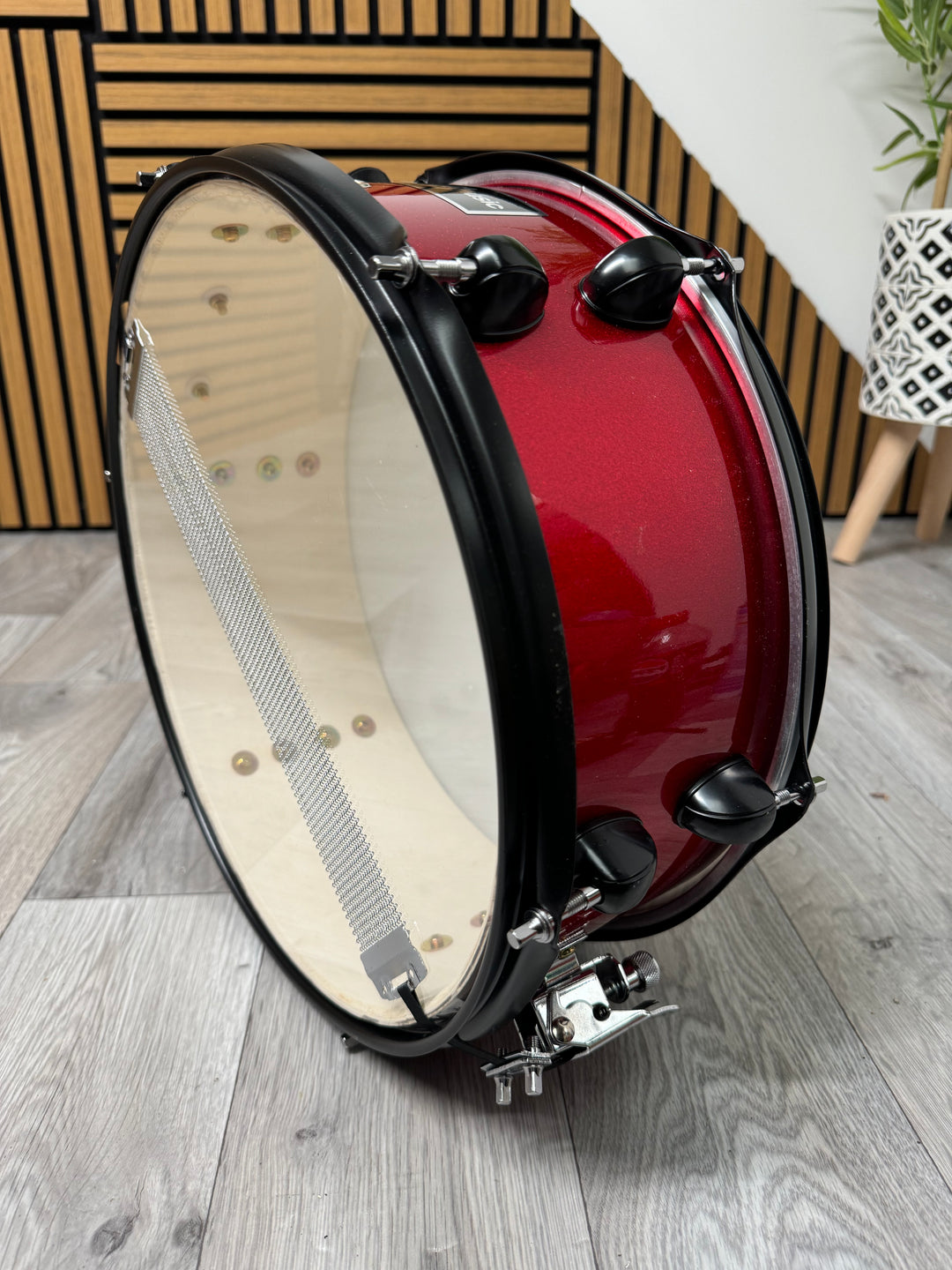 Gear4Music 14” x 5.5” Snare Drum / 6-Lug / Red #OO34
