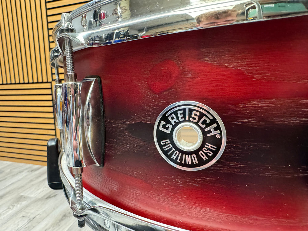 Gretsch Catalina Ash 14” x 5.5” Snare Drum / 8-Lug / Red Fade #OO43