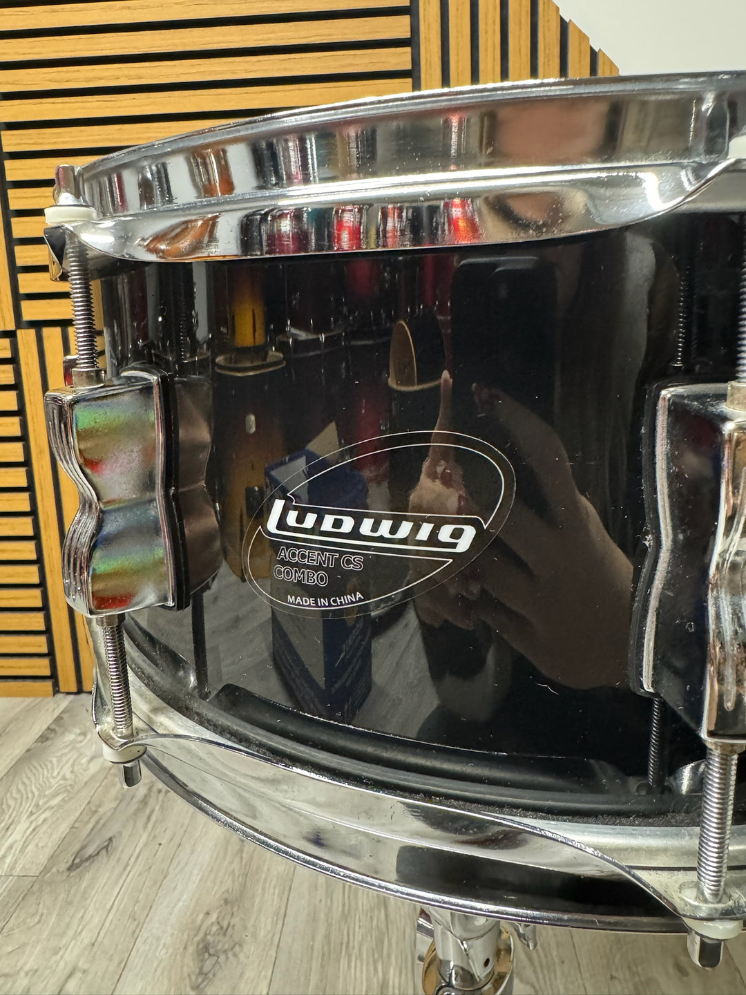 Ludwig Accent CS Snare Drum 14” x 5.5” / 8-Lug / Black #OW20