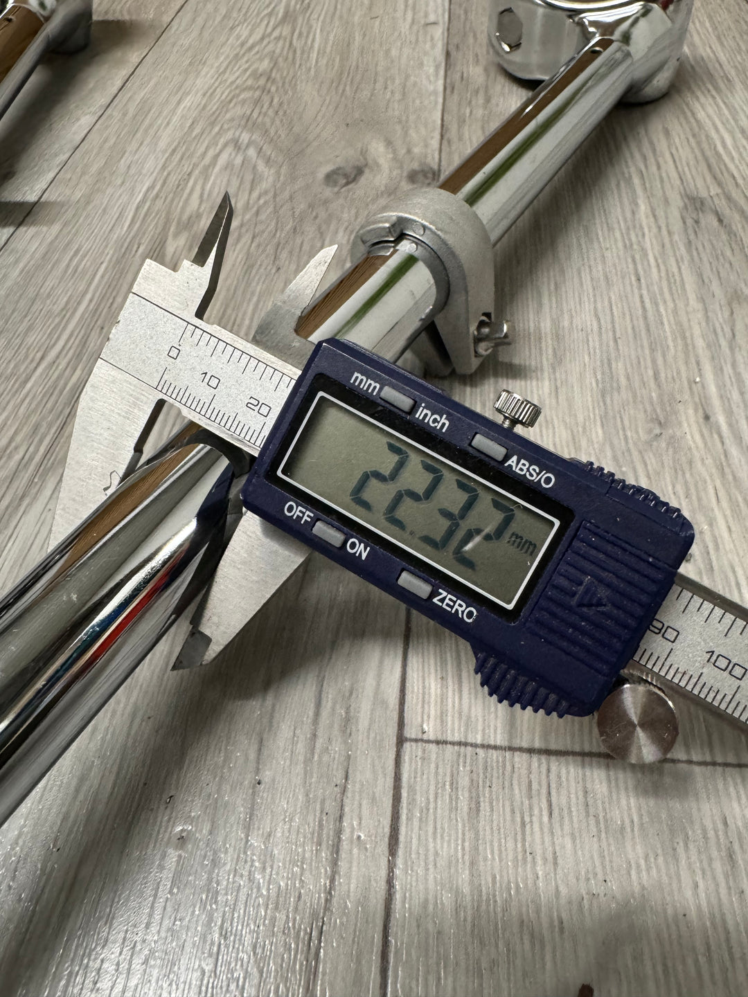 Mapex Tornado Tom Drum Spares Holders Arms 22mm Hardware (Pair) #OQ120