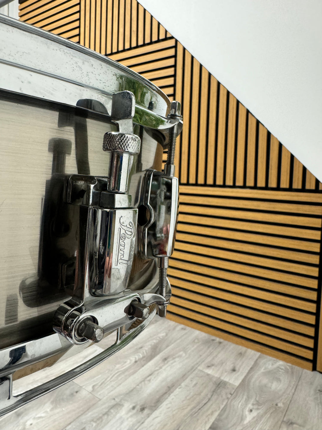 Pearl Forum 14” x 5.5” Snare Drum / 8-Lug / Smokey Chrome #OV19