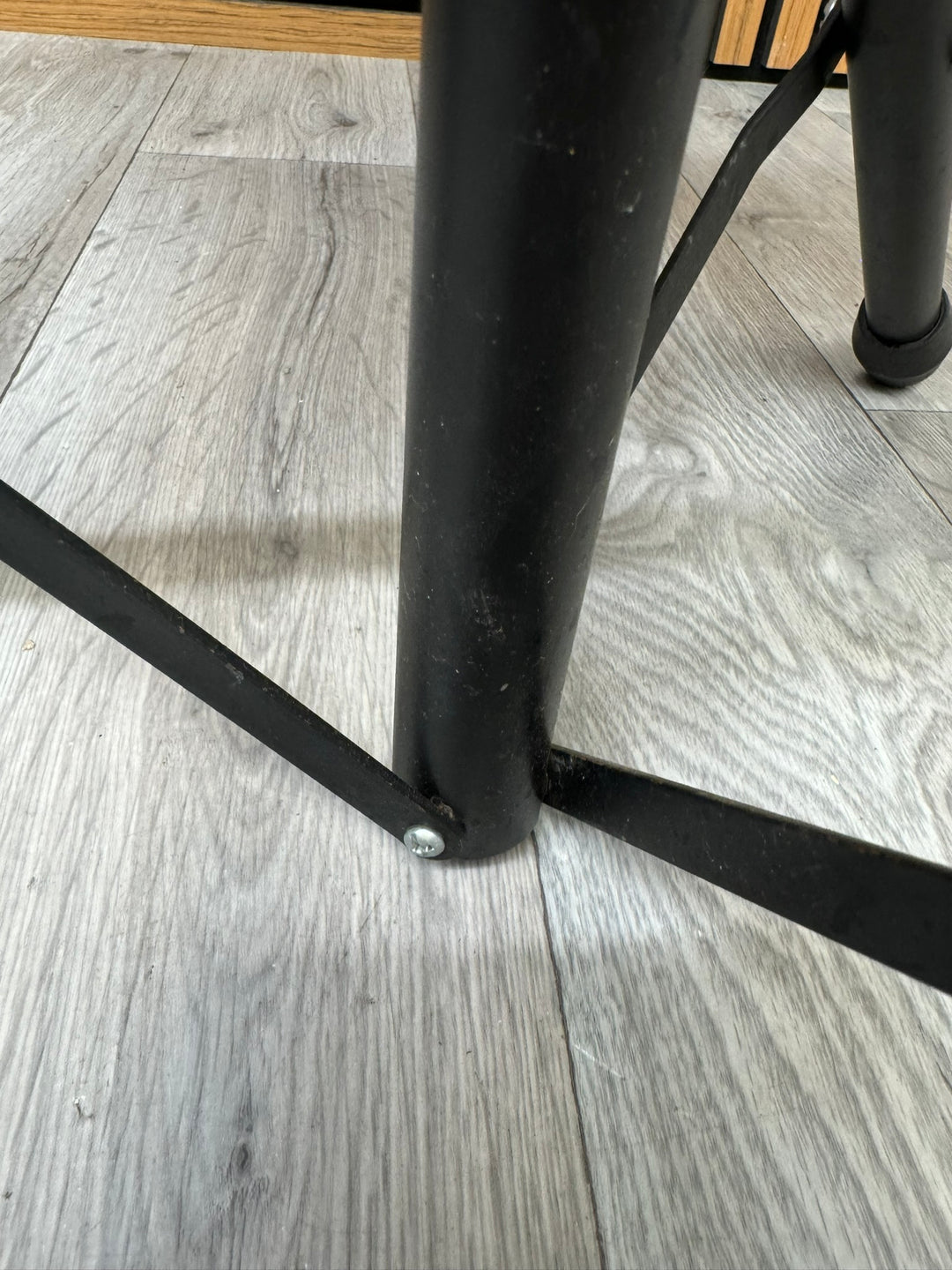 Drum Stool Throne / Black Hardware / Fixed Height #WI10