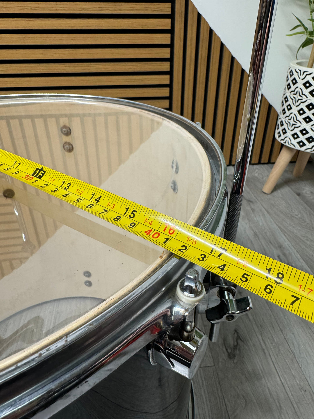 Leedy 16” x 16” Floor Tom Drum with Legs / Black #OV67