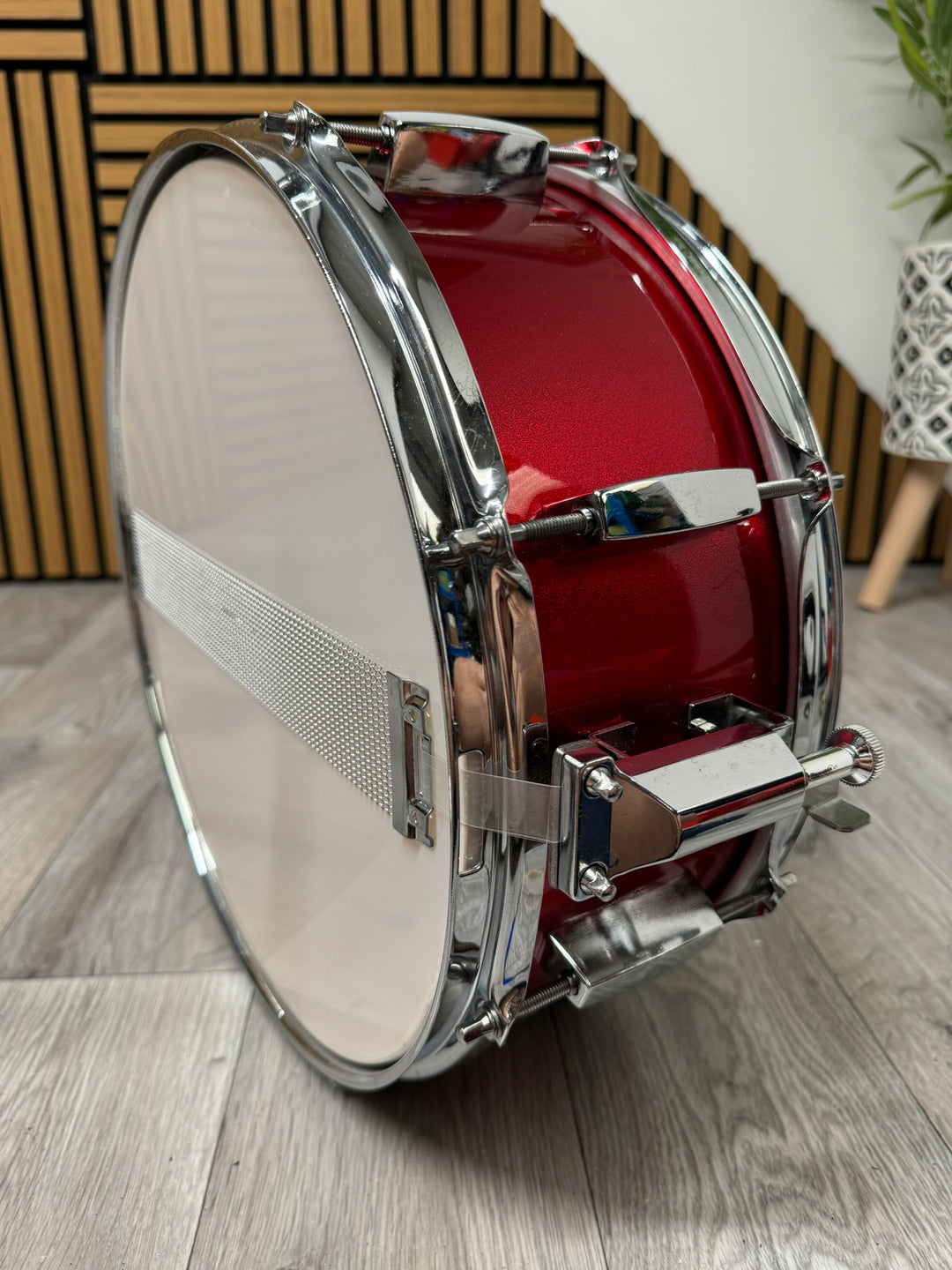 Hayman Snare Drum 14” x 5.5” / 8-Lug / Wood Shell / Red #WI37