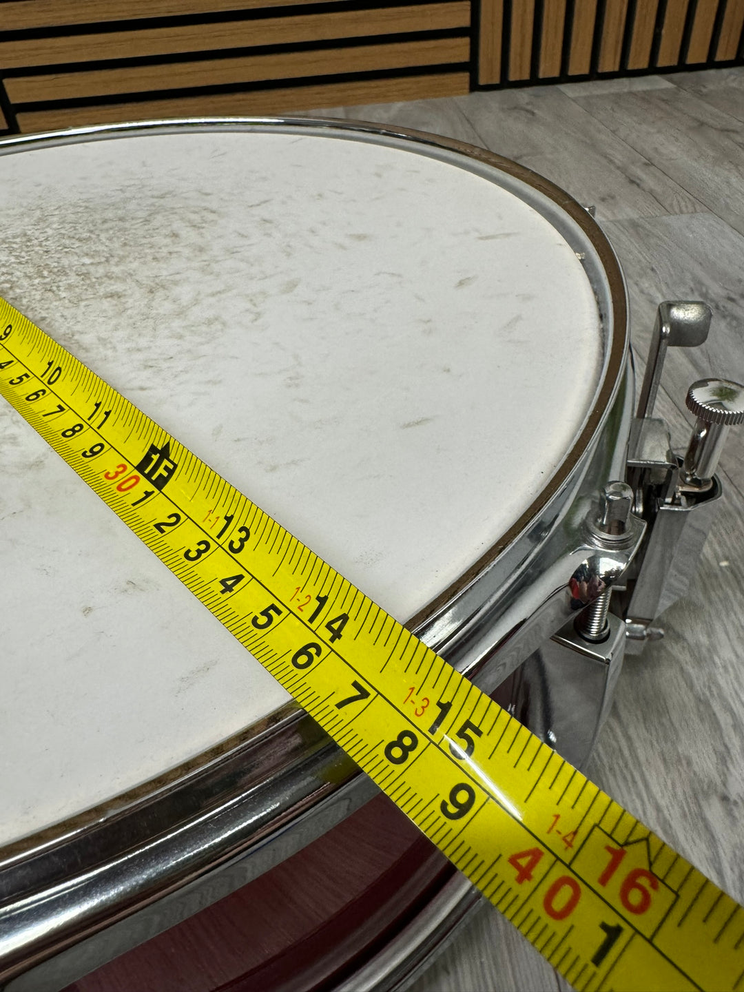 Hayman Snare Drum 14” x 5.5” / 8-Lug / Wood Shell / Red #WI37