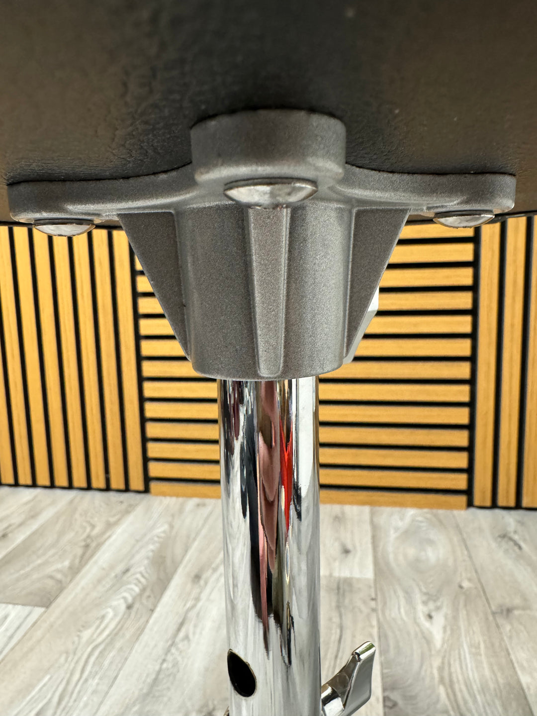 Pearl D-50 Drum Stool Throne / Height Adjustable #OV75