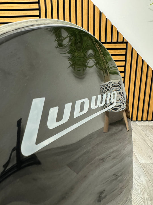 Ludwig Resonant Bass 22" Drum Head / Black #OW28