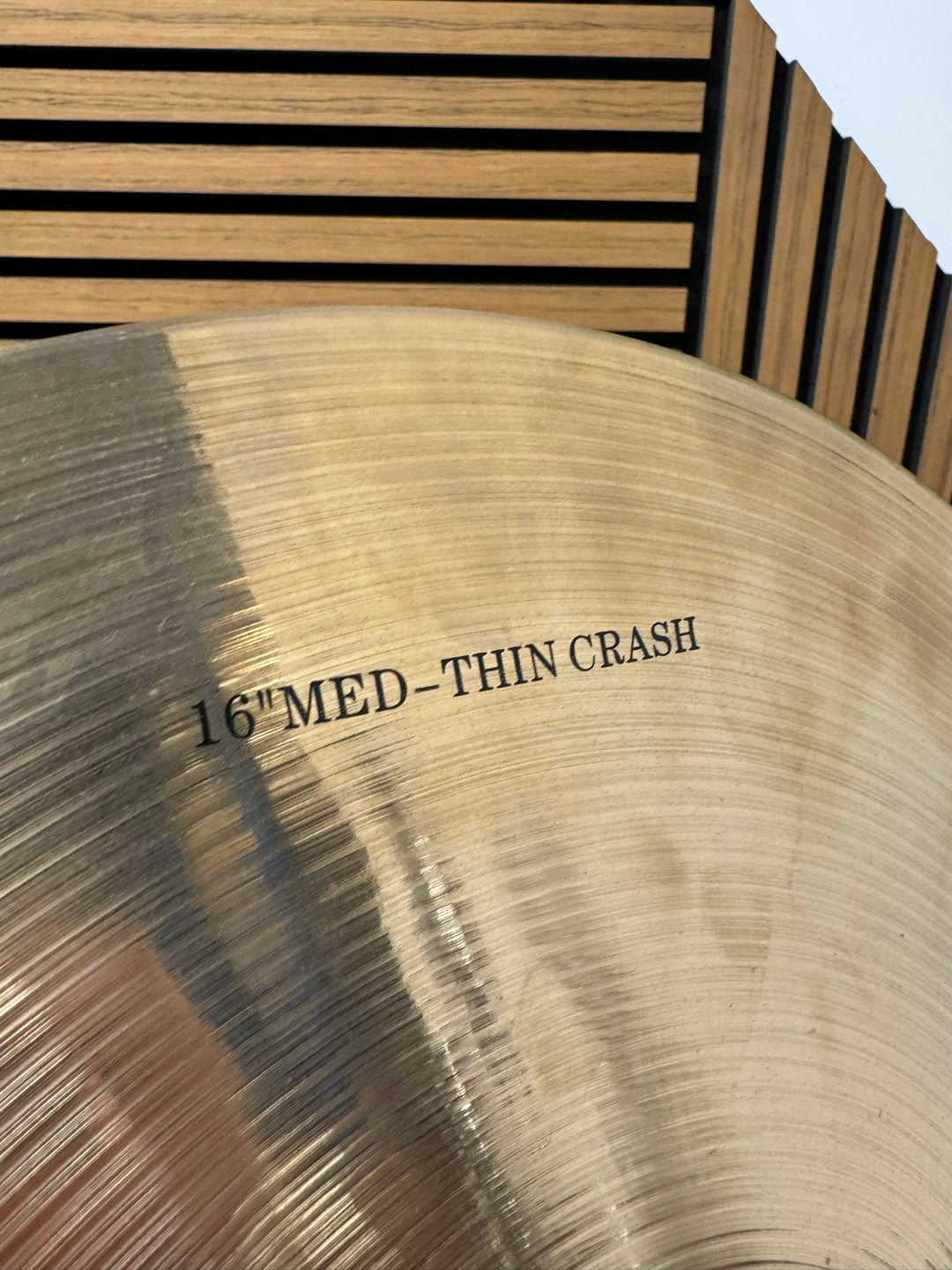 Wuhan Medium Thin Crash 16"/40cm Cymbal / Accessory #VR6