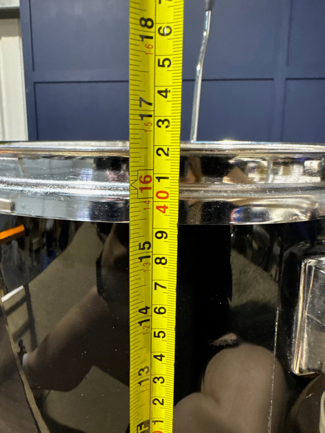 16” x 16” Floor Tom Drum with Legs / Black #OA138