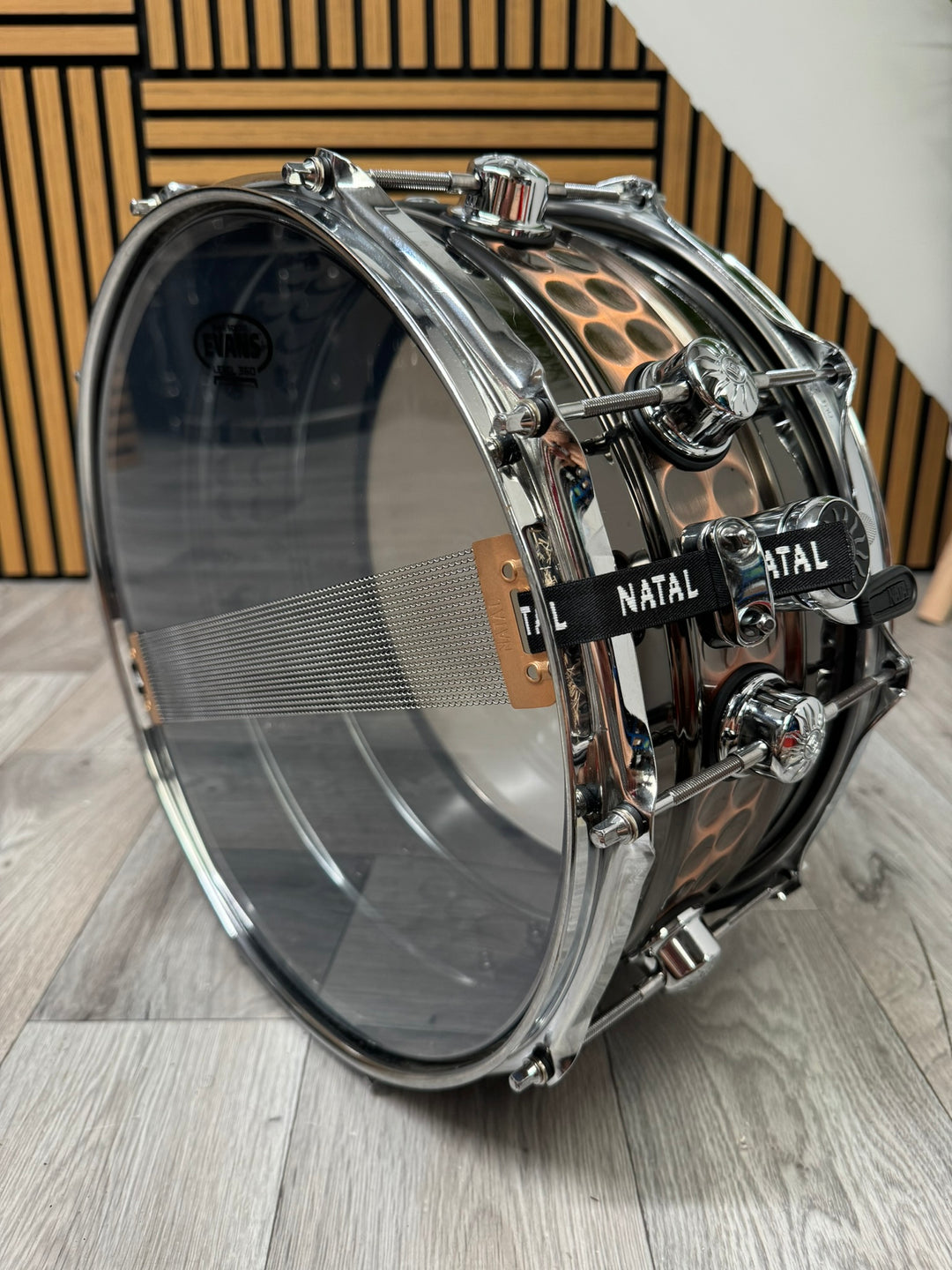Natal Hammered Beaded Snare Drum 14” x 7” / 10-Lug / Steel #WK56