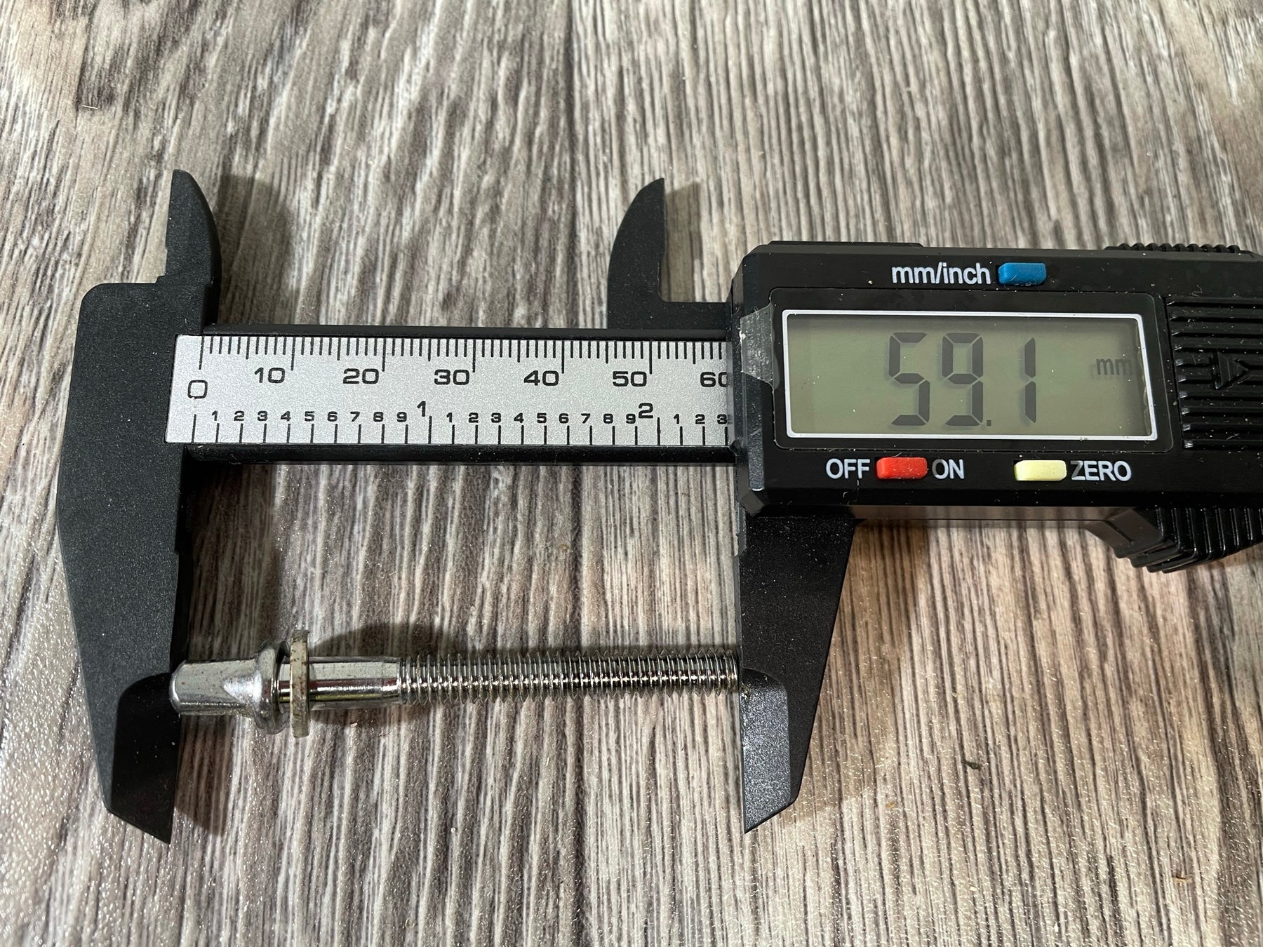 Terminale Cavi Batteria con viti a brugola Sezione 50 mm Foro 10 mm Terminale Cavi Batteria con viti a brugola Sezione 50 mm Foro 10 mm